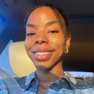 Meet your Posher, Ronique